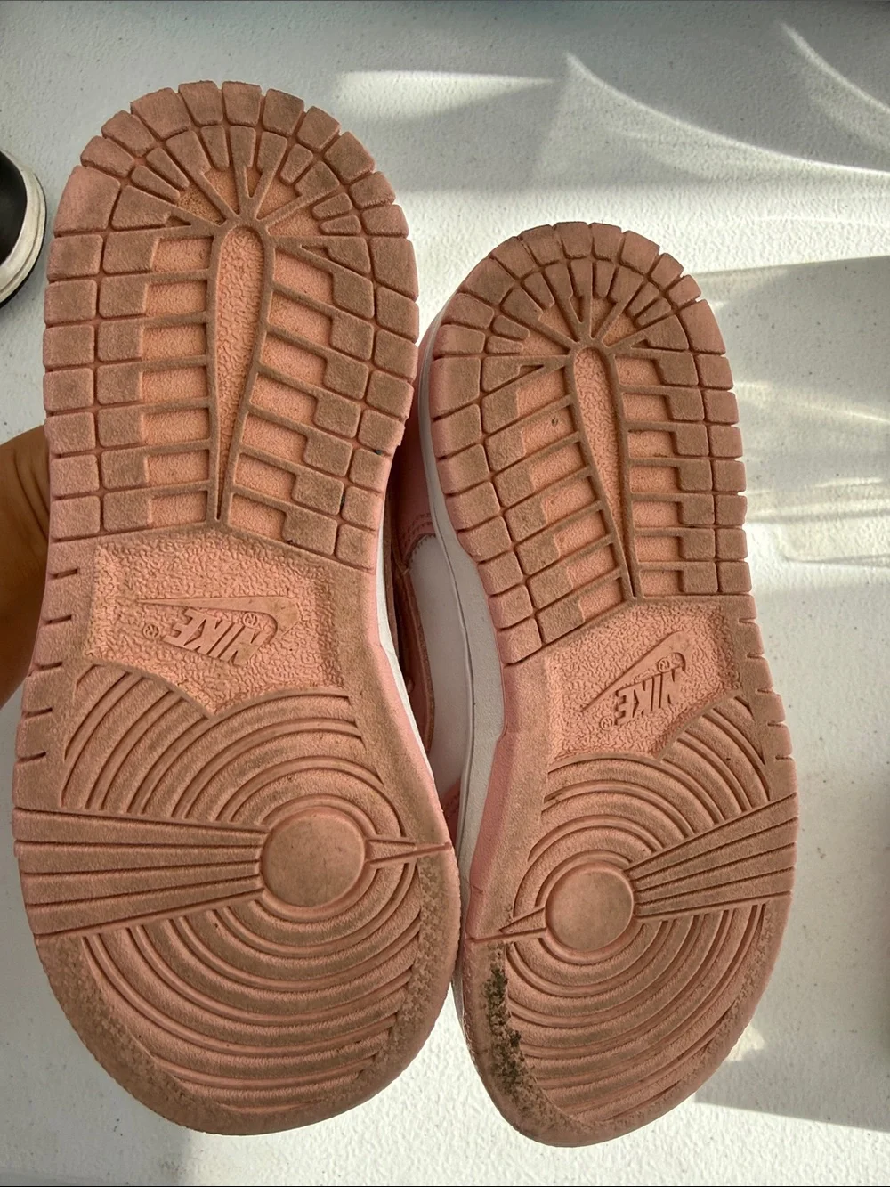 Nike Low-Top Sneakers in Pink and White